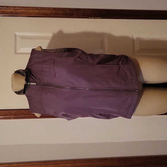 Columbia Brown Vest Faux Fur Collar Size Medium - Picture 1 of 4